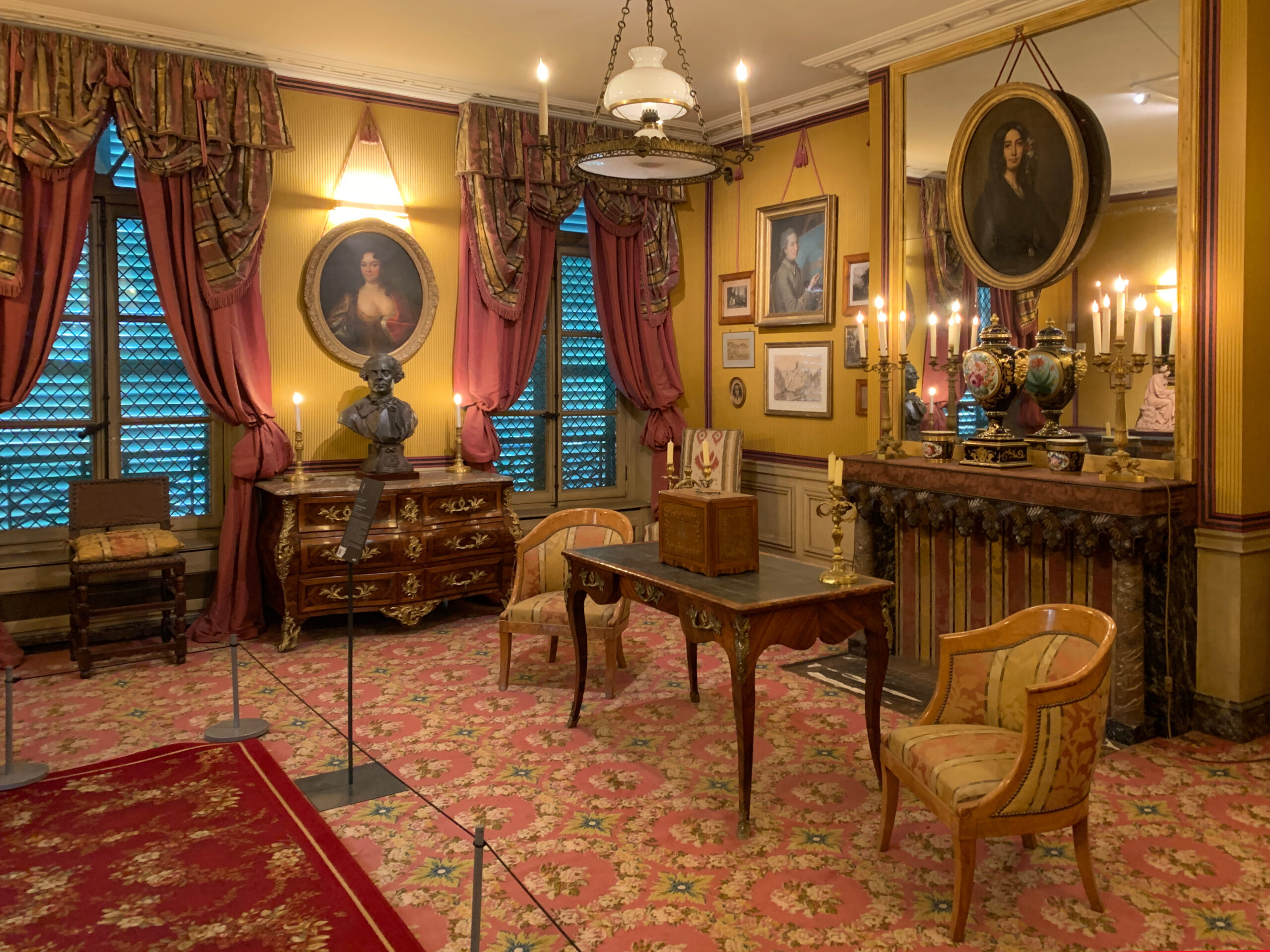 Chantiers de récolement dans les musées de la Ville de Paris